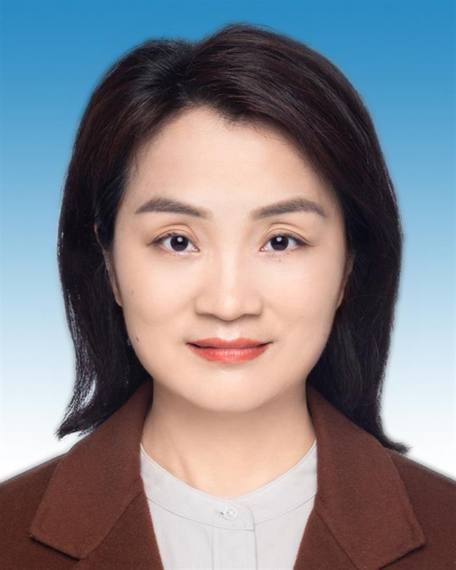刘杨照片.png