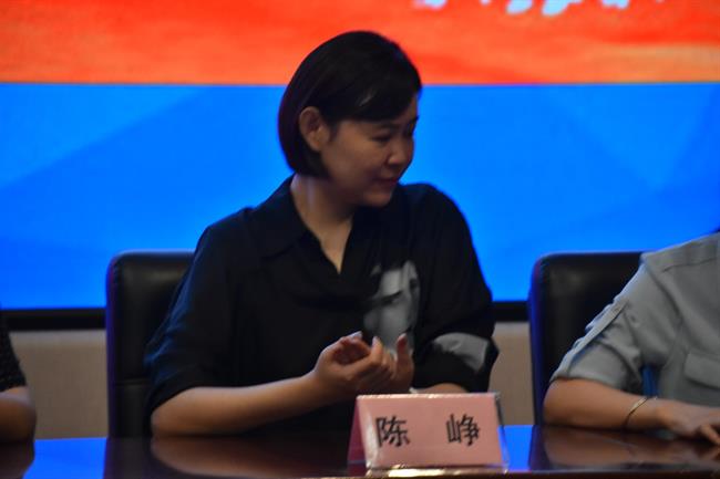 陈峥老师.jpg